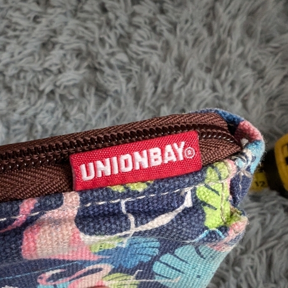 Union Bay wristlet pink flamingo GUC - Picture 7 of 10